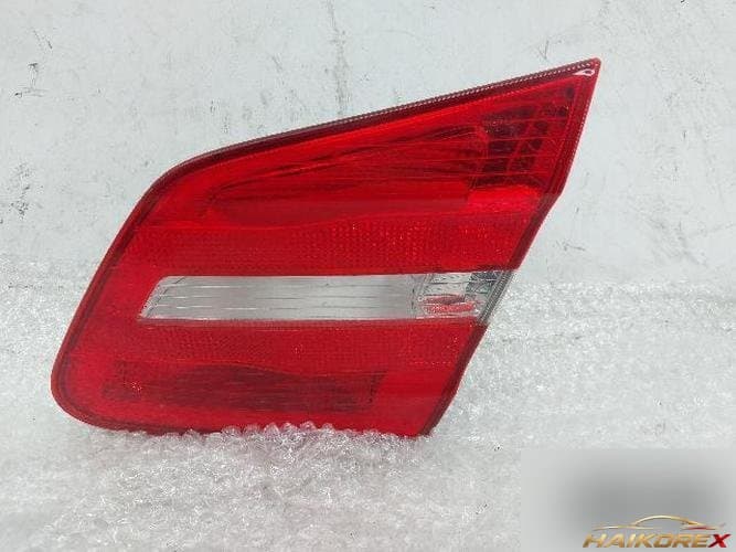 Mercedes-Benz B-Class 2013 — задний фонарь правый (трёх-секционный)