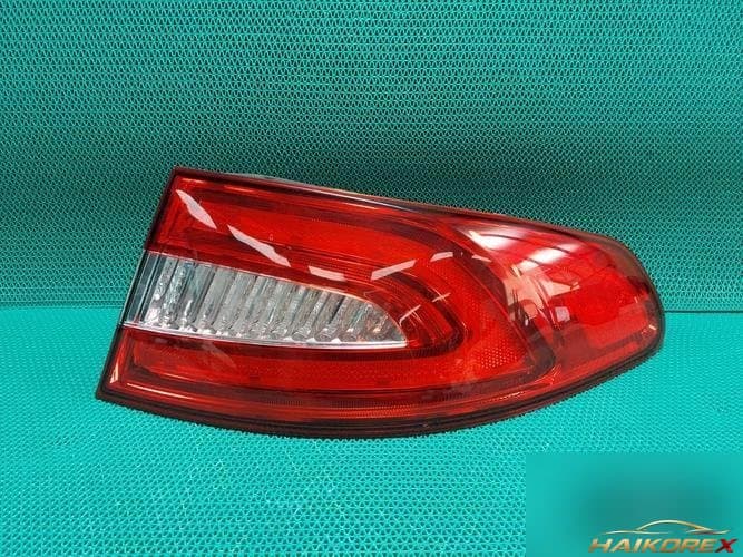 Jaguar XF 2013 — комбинированный фонарь задний правый CX2313404AD
