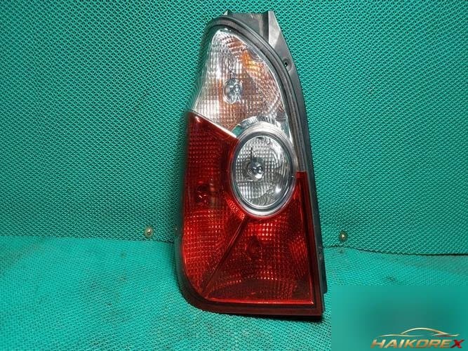 Hyundai Terracan 2002 — комбинированный фонарь задний левый