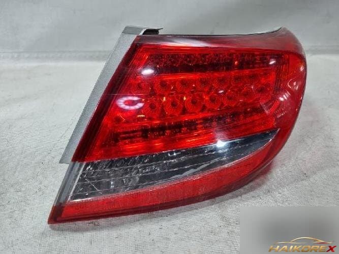 Hyundai Grandeur 2010 — фонарь задний комбинированный правый (пассажирский)