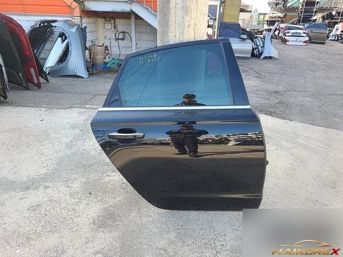 Audi A6 2018 — дверь задняя правая