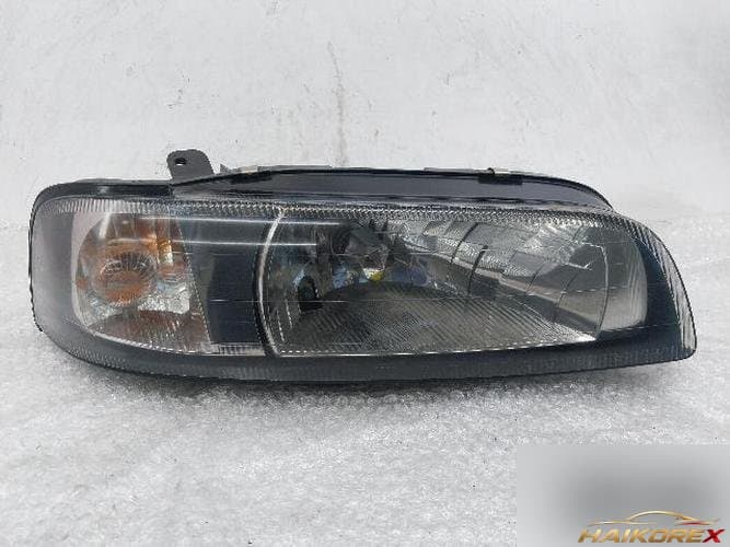 Renault SM5 2001 — фара правая