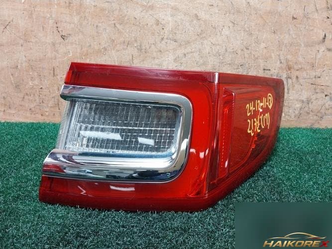 Ford Town Car 2017 — комбинированный фонарь (задний)(правый/боковой) GD9B13404AS