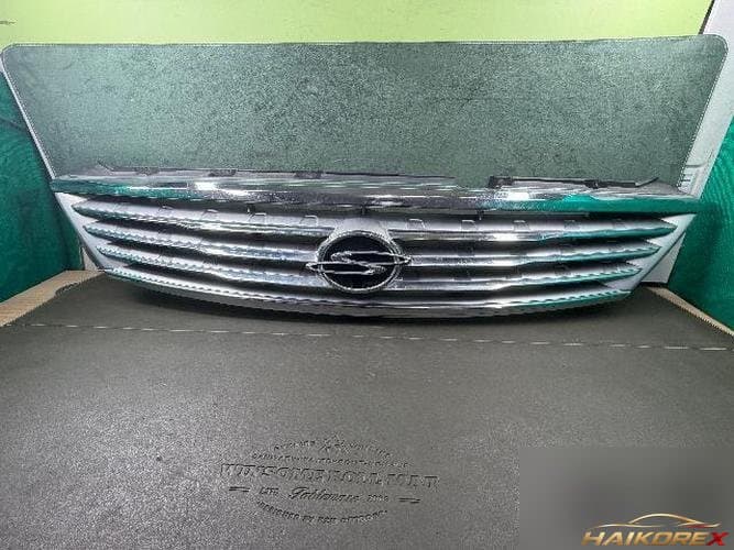 KG Mobility Rexton 2013 — решетка радиатора №5
