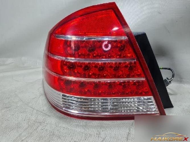 Ford Five Hundred 2006 — комбинированный фонарь левый (задний)