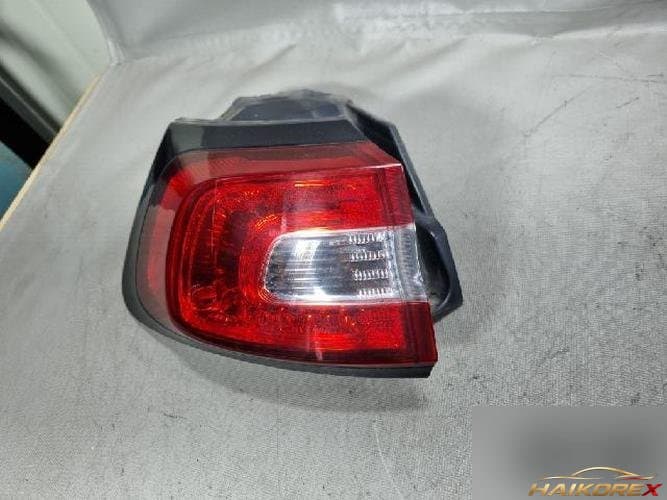 Jeep Grand Cherokee 2015 — комбинированный задний фонарь левый