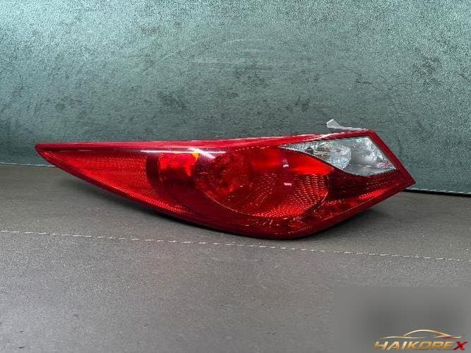 Hyundai Sonata 2010 — фонарь комбинированный задний левый (сторона водителя)