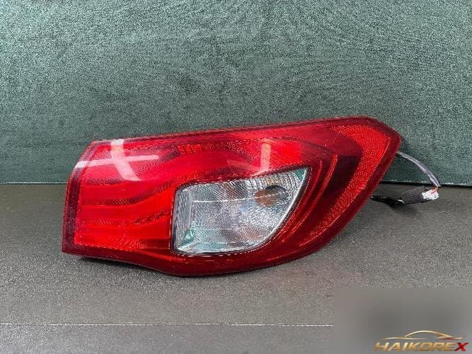 Kia Forte 2011 — задний фонарь в сборе правый
