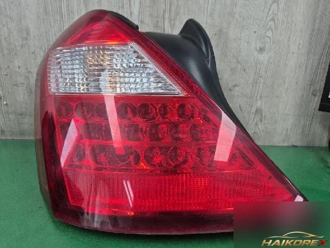 Renault SM7 2009 — фонарь задний левый комбинированный 53801-527 2