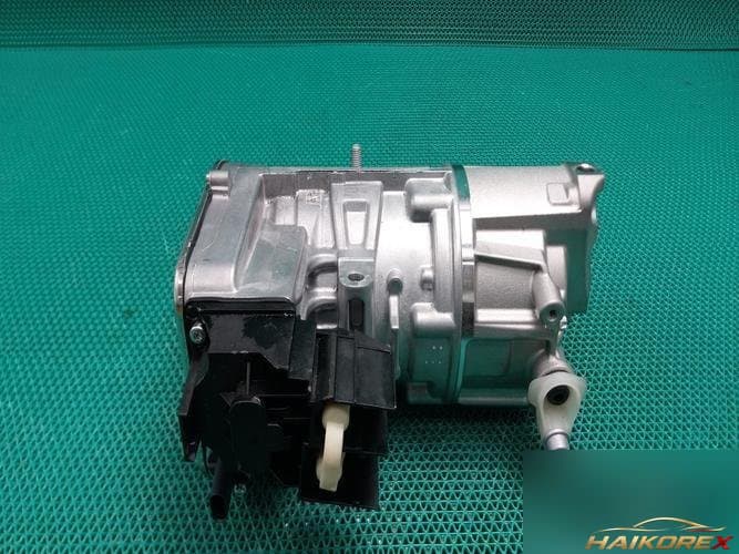Mercedes-Benz S-Class 2022 — компрессор кондиционера A0008308004