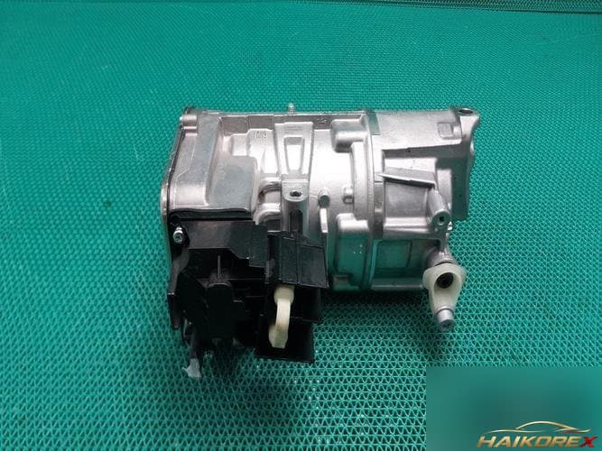Mercedes-Benz S-Class 2022 — компрессор кондиционера A0008308004
