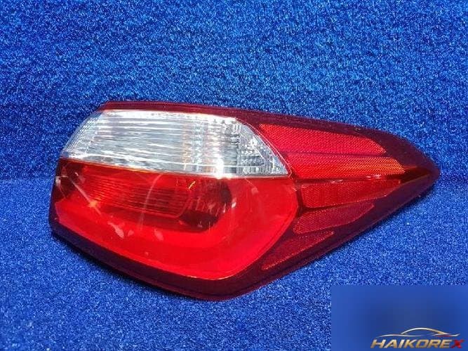 Kia K3 2013 — задний комбинированный фонарь правый (пассажирский) 2