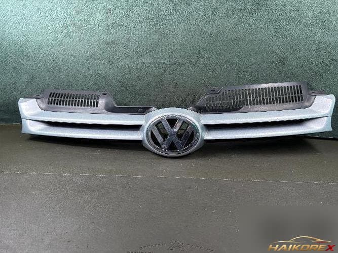 Volkswagen Golf 2008 — радиаторная решетка (2-я)