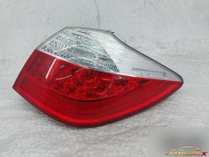 Hyundai Genesis 2008 — комбинированный фонарь задний правый (92402-3M0)