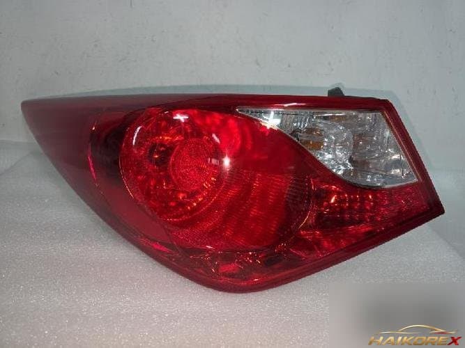 Hyundai Sonata 2011 — комбинированный фонарь задний левый (водительский) 92401 3S000 1