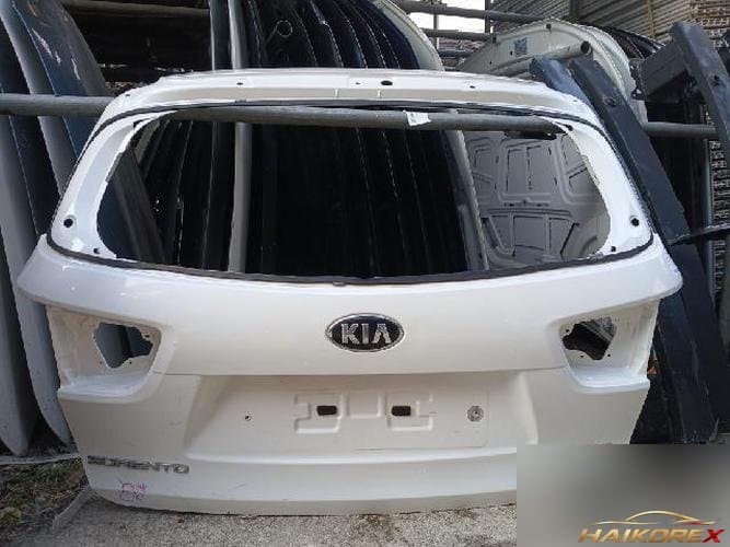 Kia Sorento 2017 — крышка багажника