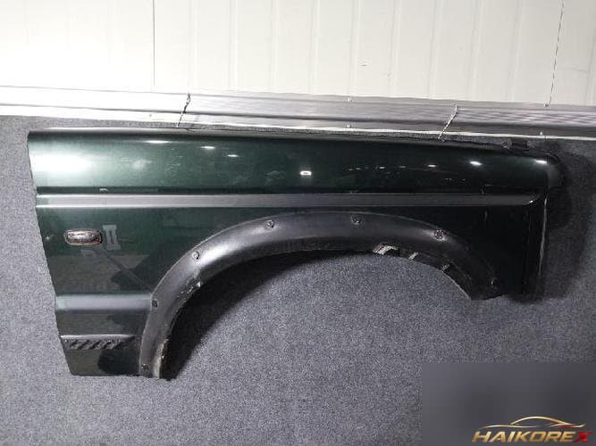 Land Rover Discovery 2002 — крыло правое