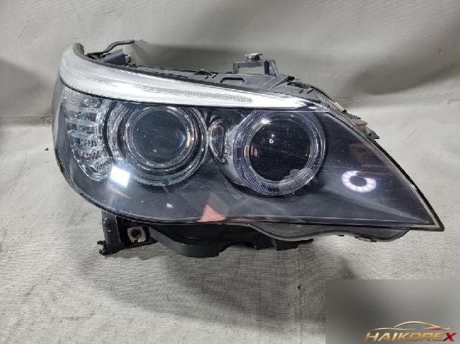 BMW 5 серия 2010 — фара правая