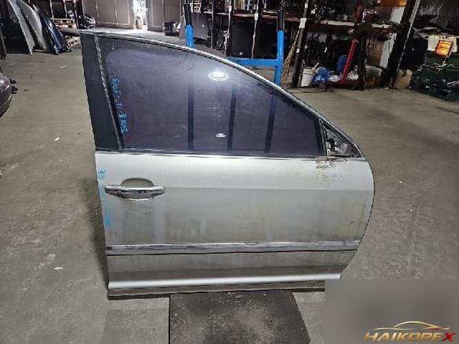 Volkswagen Phaeton 2013 — дверь передняя правая 3D4831056S