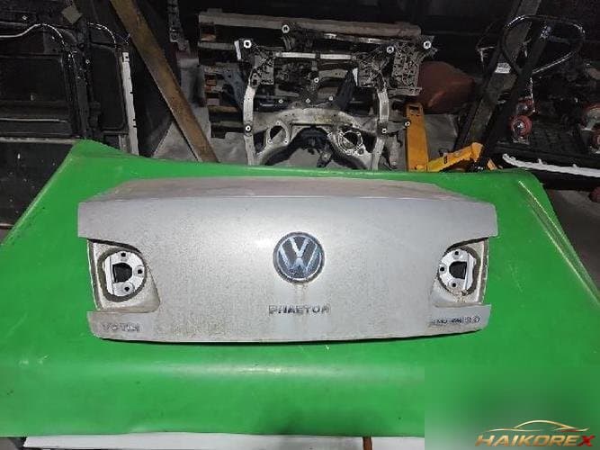 Volkswagen Phaeton 2013 — дверь багажника 3D5827025T
