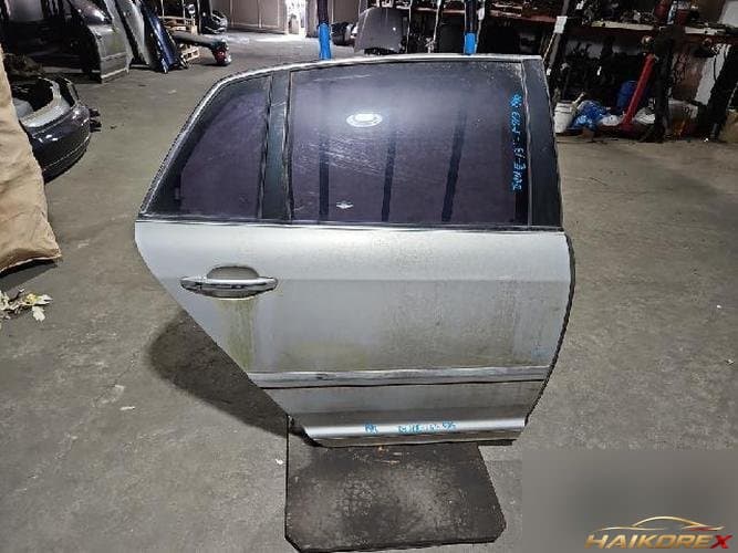 Volkswagen Phaeton 2013 — дверь задняя правая 3D4833056AA