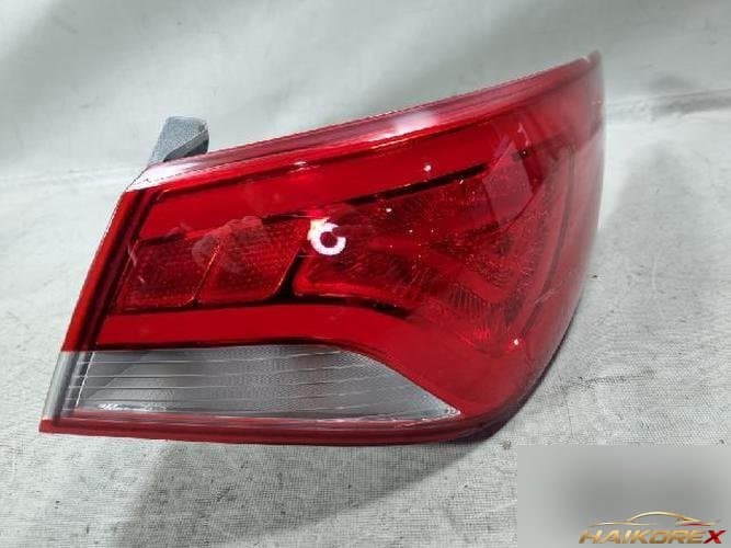 Hyundai Sonata 2014 — комбинированный фонарь задний правый (пассажирский)