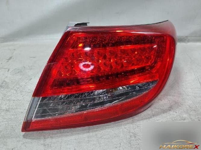 Hyundai Grandeur 2010 — комбинированный фонарь (задний) правый 924023L5