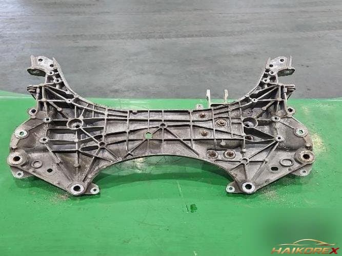 Chrysler 200 2015 — лонжерон передний