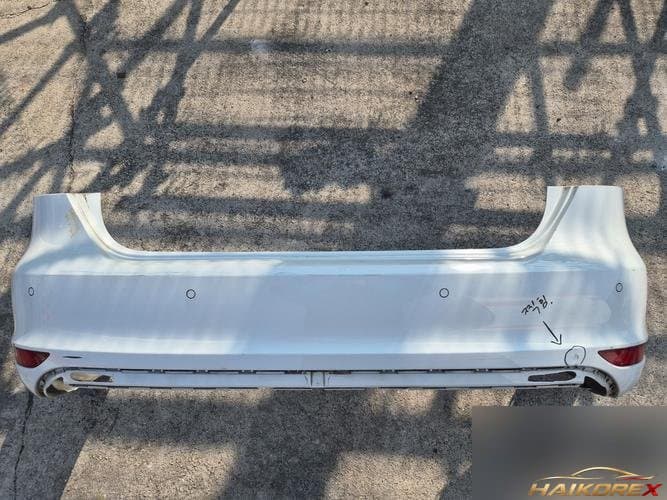 Volkswagen Jetta 2014 — задний бампер 5C6807421