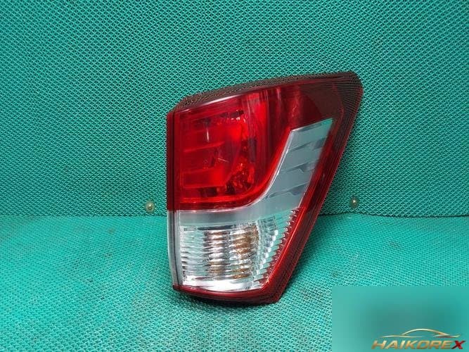 KG Mobility Korando 2015 — комбинированный задний фонарь правый 8360221500