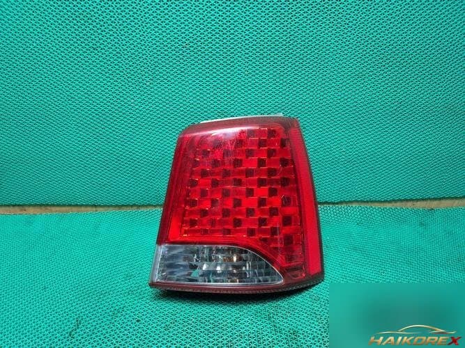 Kia Sorento 2010 — комбинированный фонарь задний правый (пассажирский) 924022P000