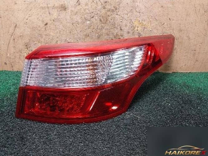 Renault SM5 2012 — фонарь задний комбинированный правый (со стороны пассажира) 265500029R