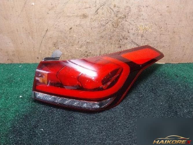 Hyundai Genesis 2015 — комбинированный фонарь задний правый (со стороны пассажира) 92402B1130