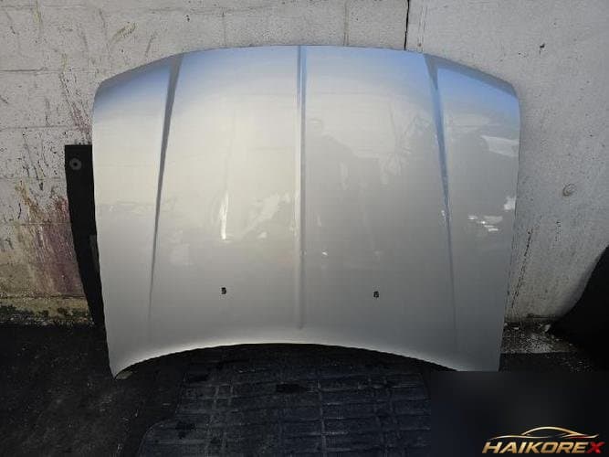 Chrysler 300 2008 — капот