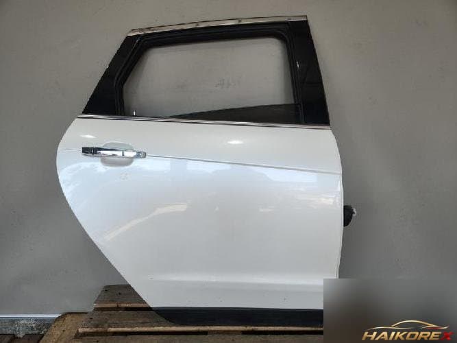 Cadillac SRX 2012 — дверь задняя правая