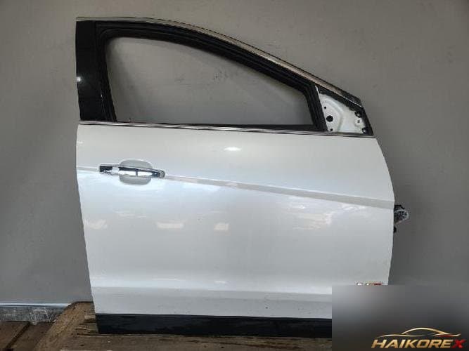 Cadillac SRX 2012 — дверь передняя правая