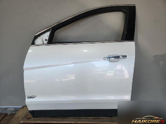 Cadillac SRX 2012 — передняя дверь левая (водительская)