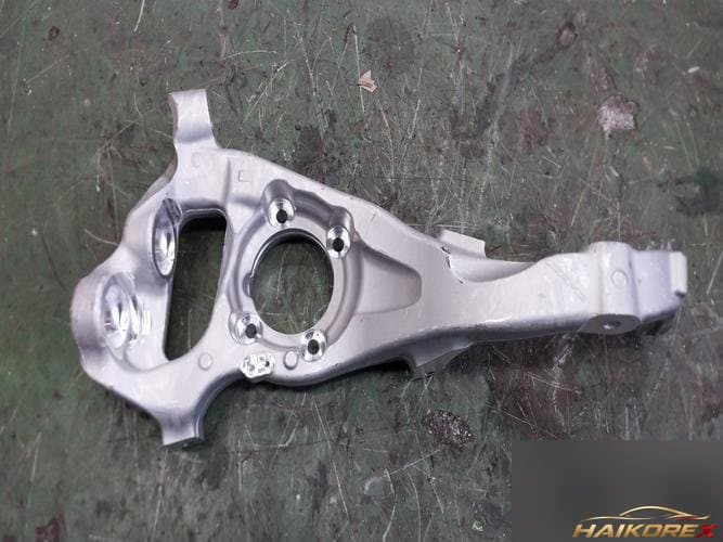 Mercedes-Benz E-Class 2019 — передний левый рычаг управления подвеской