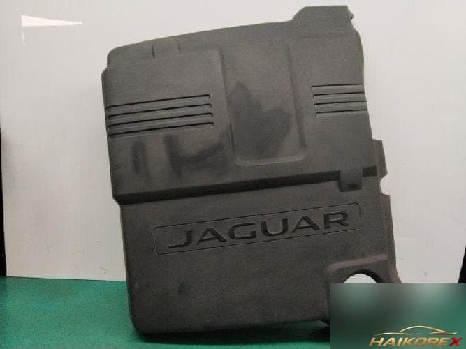 Jaguar XF 2015 — крышка двигателя