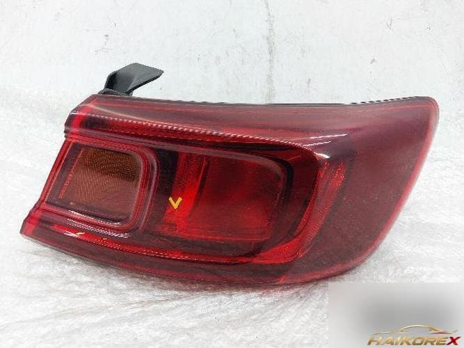 Renault SM6 2016 — комбинированный фонарь задний правый 265501563R