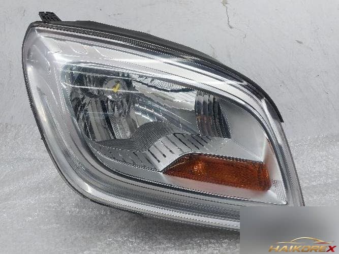 Chevrolet Orlando 2015 — фара головного света правая