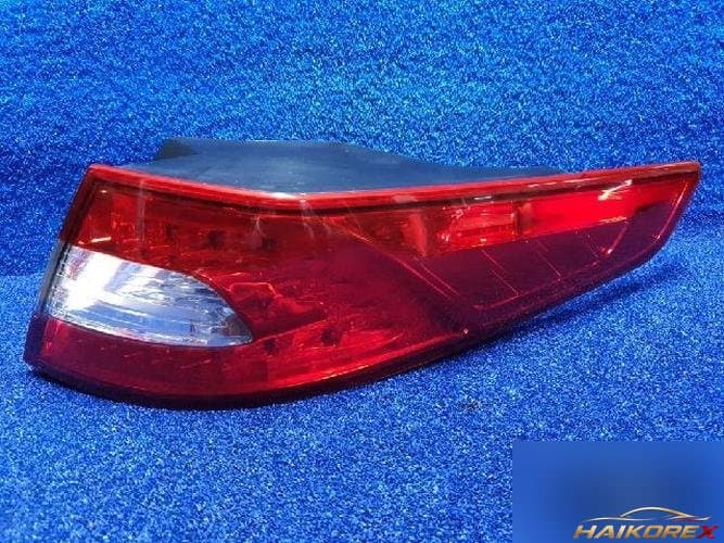 Kia K5 2011 — фонарь задний комбинированный правый