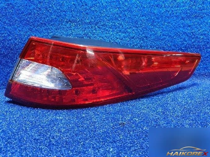 Kia K5 2011 — комбинированный фонарь задний правый (со стороны пассажира)