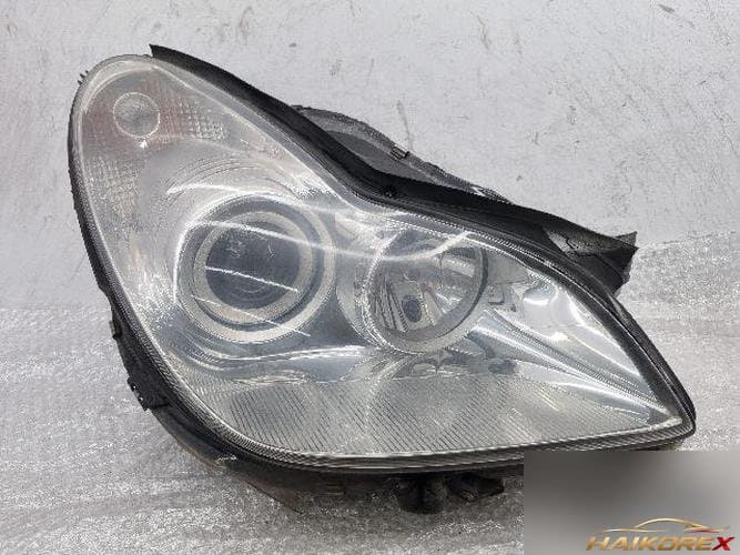 Mercedes-Benz CLS-класс 2009 — фара правая