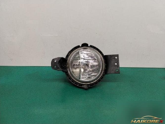 Mini Countryman 2012 — противотуманная фара правая 9802163