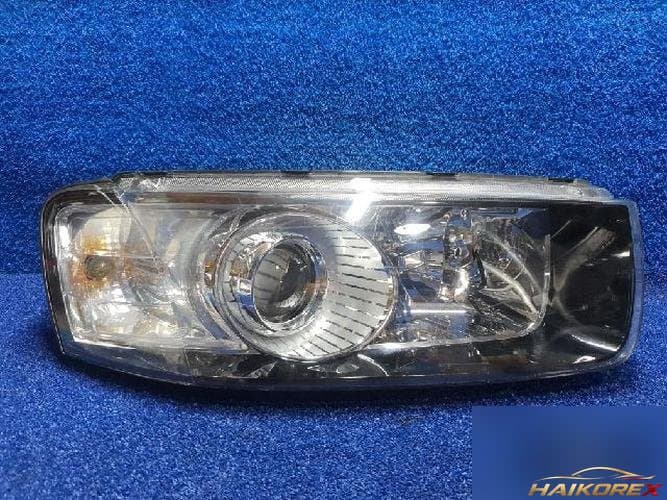 Chevrolet Captiva 2012 — фара правая