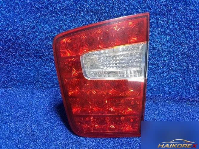 Kia Mohave 2010 — повторитель света в крышку багажника 1