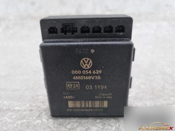 Volkswagen Passat 2012 — модуль PDC (парковочный ассистент) 4M0168V3B