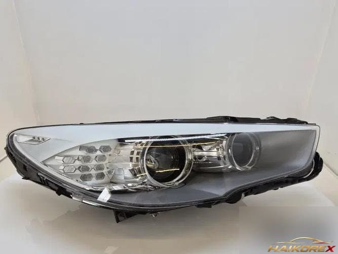 BMW 5 Series 2011 — фара правая 7199608