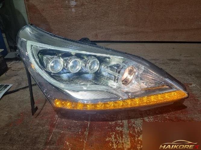 Hyundai Equus 2013 — фара правая 92102-3N100